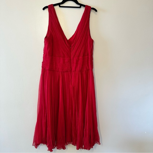 Tadashi Shoji Plus Size Red Silk Sleeveless Dress - Picture 6 of 10